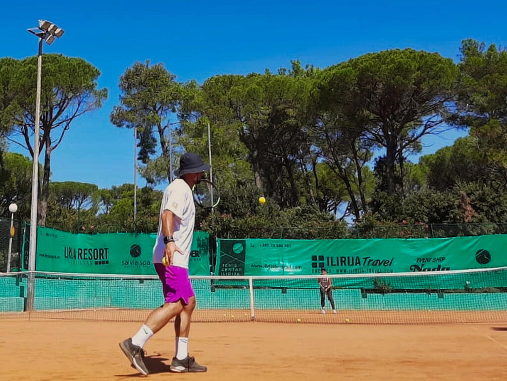 Tennis coaching