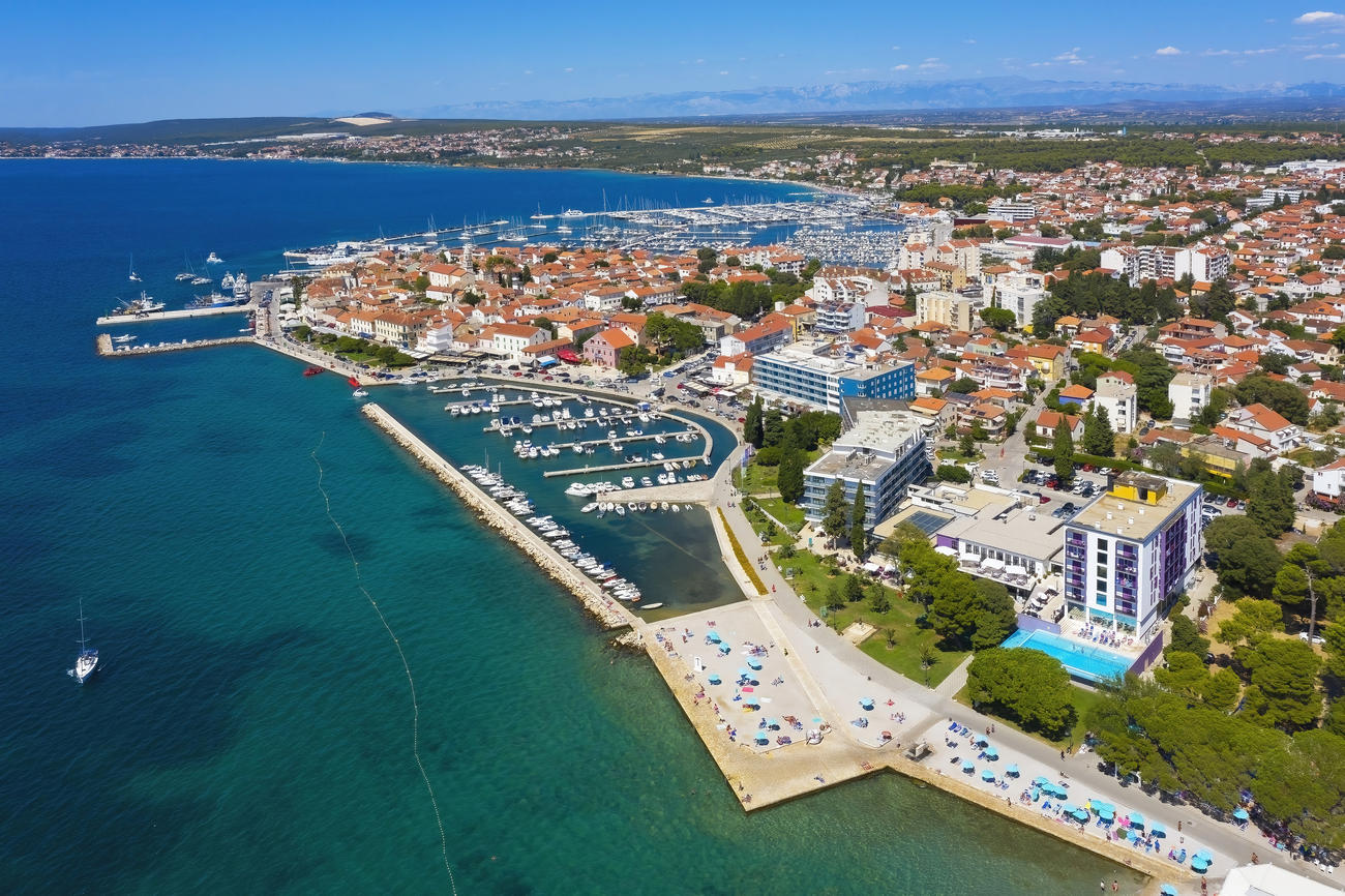 Tennis holidays for singles over 50 w/opt National Parks Tour