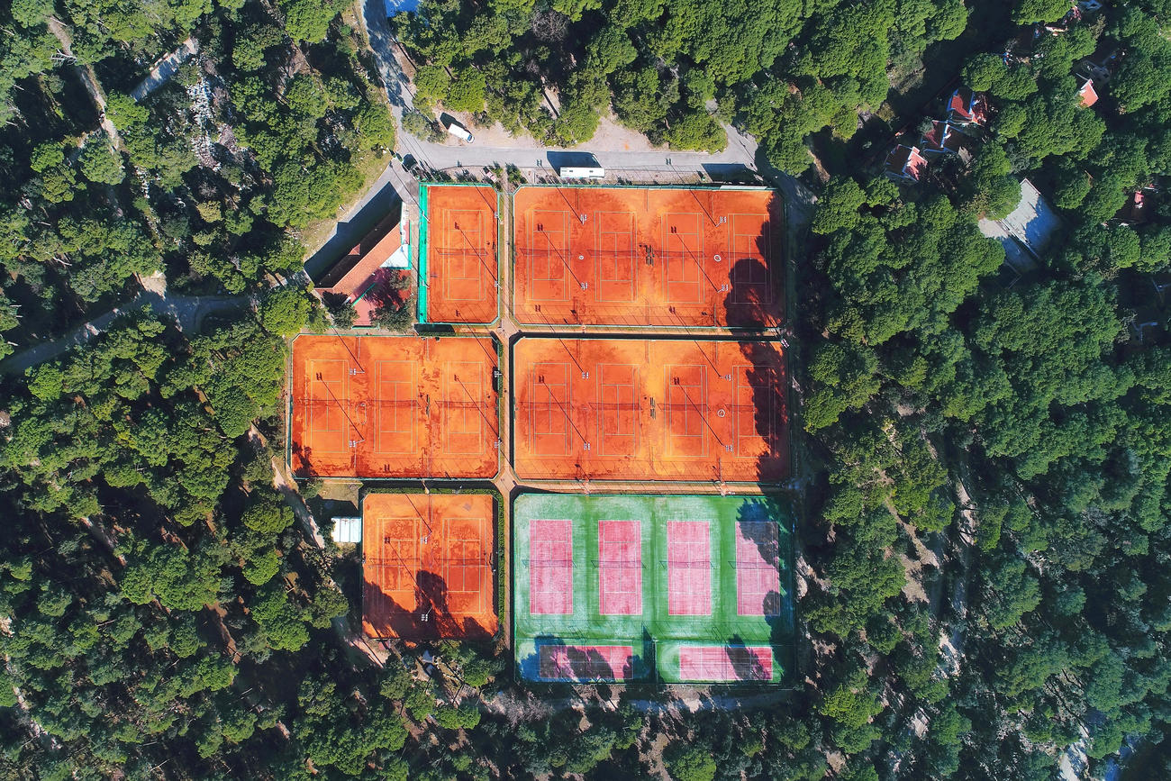 CLUB TENNIS CAMP, BIOGRAD