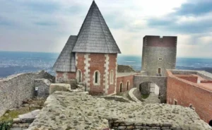 Underground Zagreb and Medvedgrad castle Tour