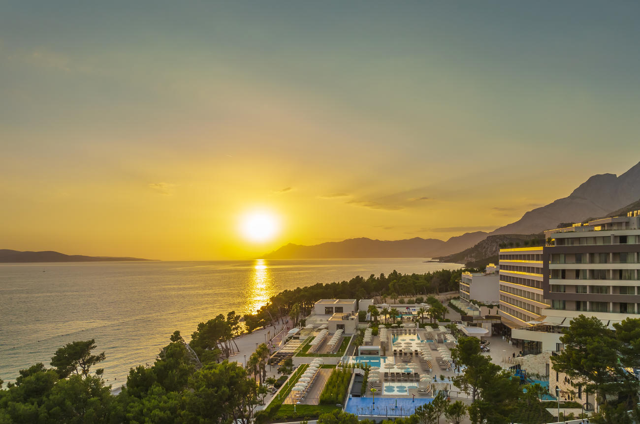 SPRING TENNIS CAMP, MAKARSKA